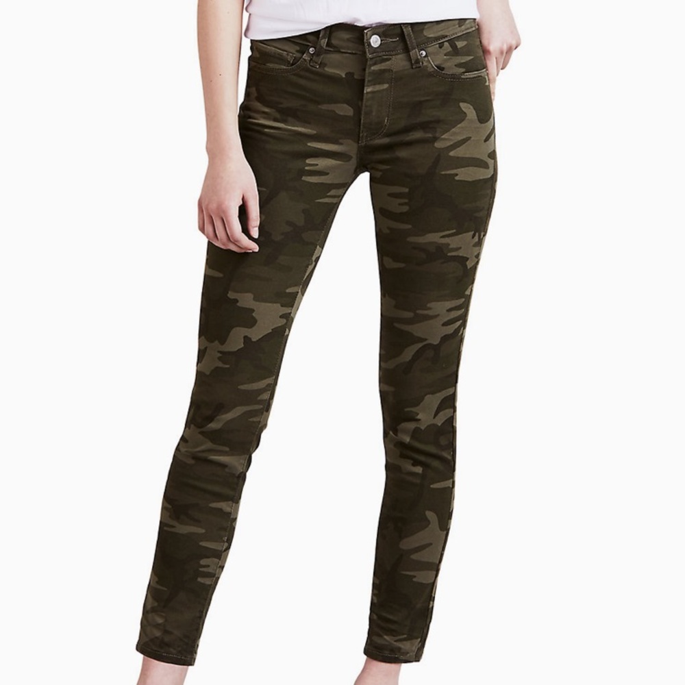 COPY - Levi’s 711 Skinny Jeans